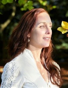 Hannah Jewel - Polarity Therapy Practitioner & Training Brighton UK